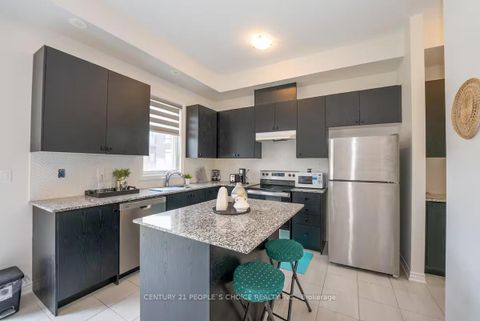 Photo 9 at 16 Quilico Road, Kleinburg, Vaughan