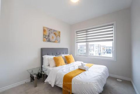 Photo 24 at 16 Quilico Road, Kleinburg, Vaughan
