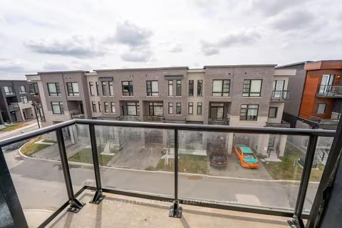 Photo 32 at 16 Quilico Road, Kleinburg, Vaughan