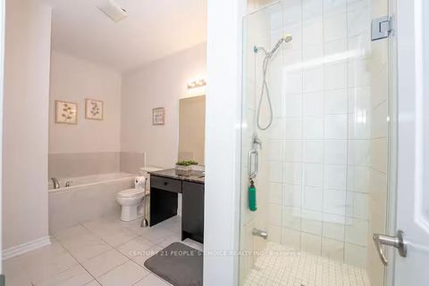 Photo 35 at 16 Quilico Road, Kleinburg, Vaughan