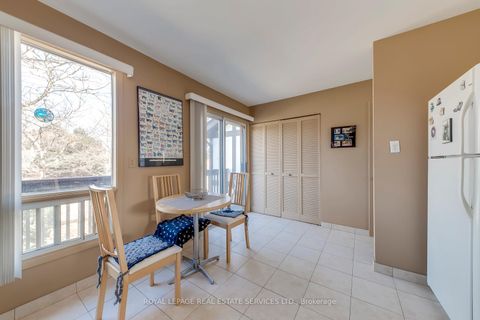 Photo 12 at 4 English Ivyway, Steeles, Toronto