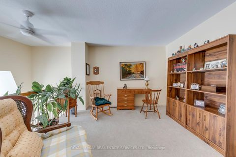 Photo 19 at 4 English Ivyway, Steeles, Toronto
