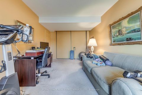 Photo 27 at 4 English Ivyway, Steeles, Toronto