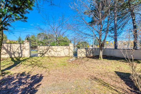 Photo 30 at 4 English Ivyway, Steeles, Toronto