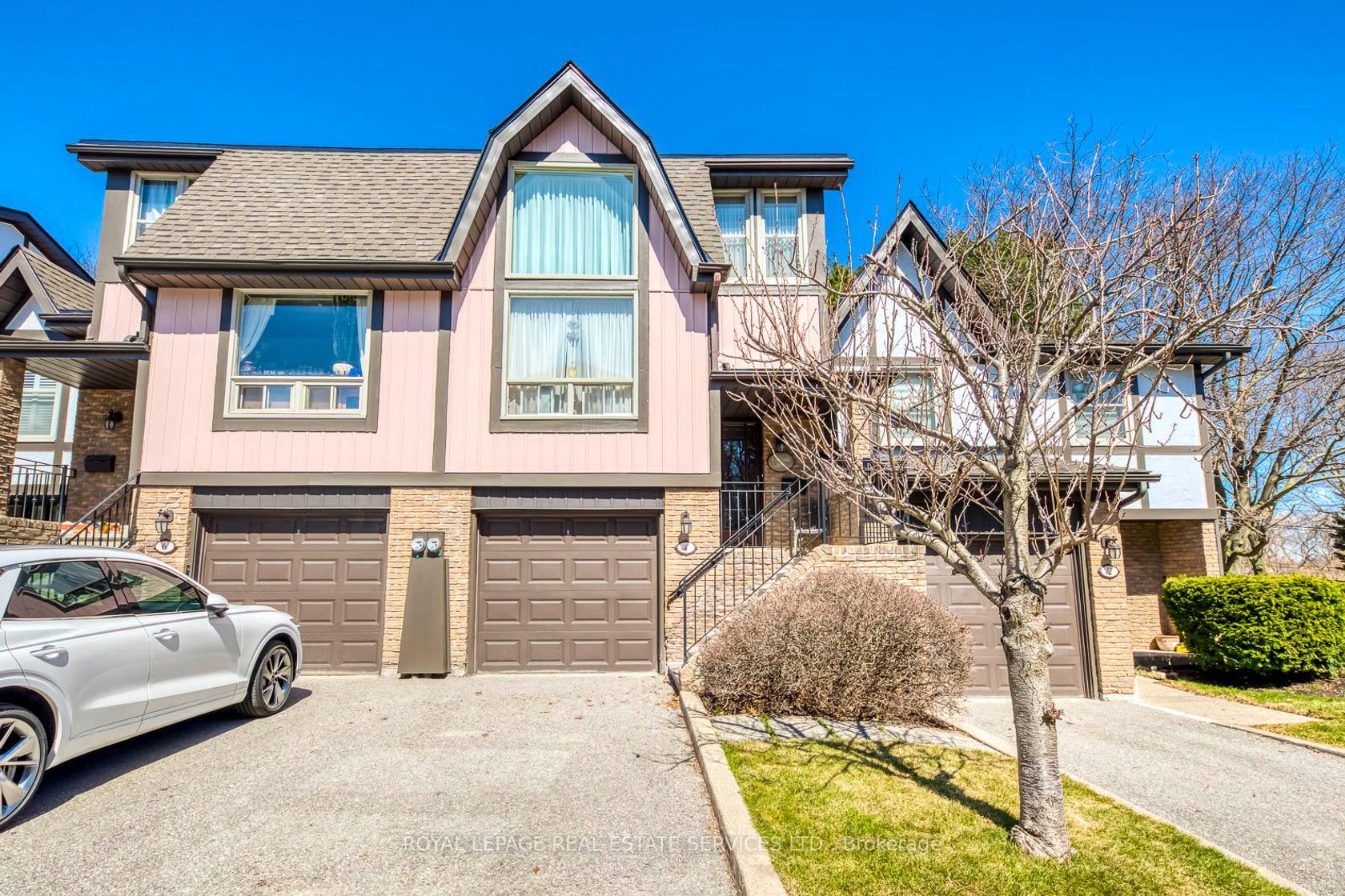 4 English Ivyway, Steeles, Toronto photo 2