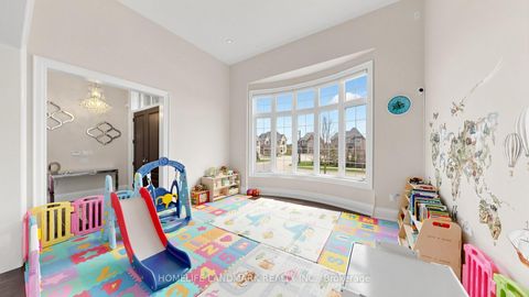 Photo 11 at 49 Langdon Drive, King City, King