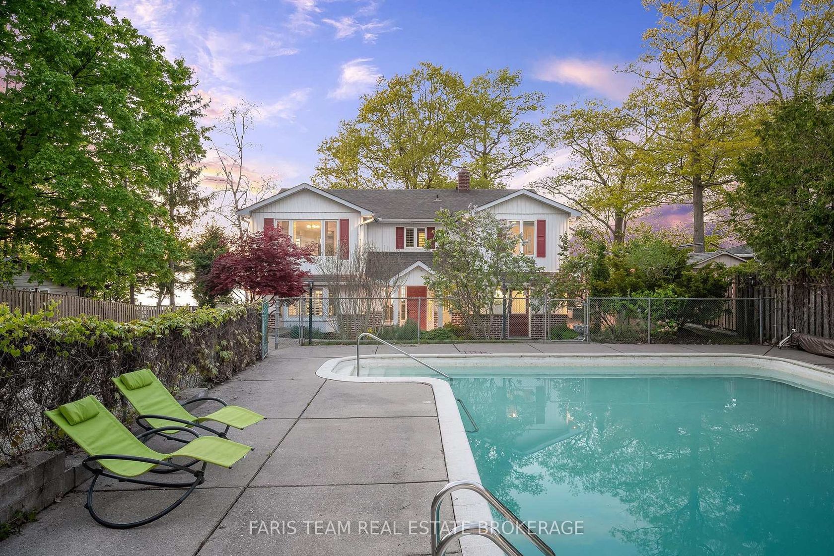 10 White Oaks Road, South Shore, Barrie photo 1