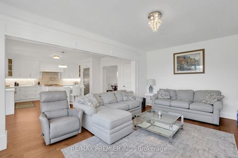 Photo 15 at 116 Torrey Pines Road, Kleinburg, Vaughan