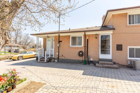 Photo 5 at 16 Gambello Crescent, York University Heights, Toronto