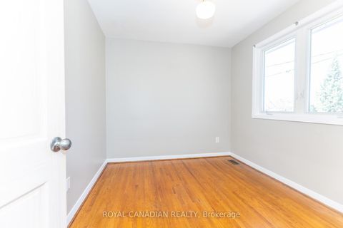 Photo 24 at 16 Gambello Crescent, York University Heights, Toronto