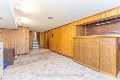 Photo 40 at 16 Gambello Crescent, York University Heights, Toronto