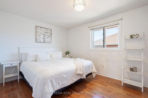 Photo 24 at 4 Whispering Pine Place, Bayshore, Barrie