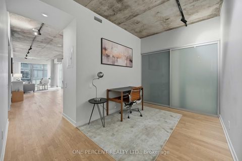 Photo 2 at 314 - 650 King Street W, Waterfront Communities C1, Toronto