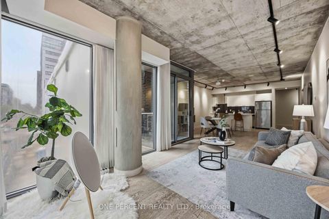Photo 6 at 314 - 650 King Street W, Waterfront Communities C1, Toronto