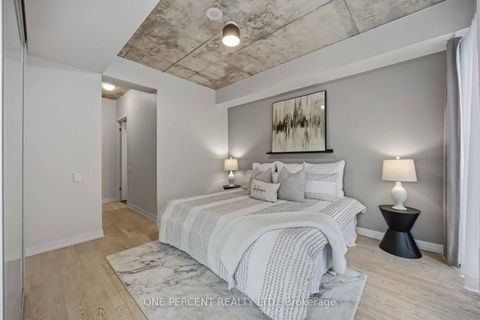 Photo 11 at 314 - 650 King Street W, Waterfront Communities C1, Toronto