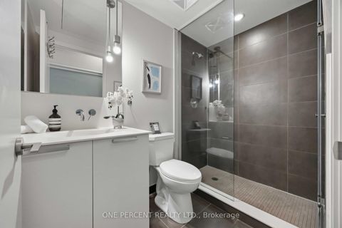 Photo 12 at 314 - 650 King Street W, Waterfront Communities C1, Toronto