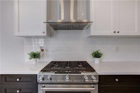 Photo 8 at 310 Barons Street, Kleinburg, Vaughan