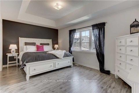 Photo 11 at 310 Barons Street, Kleinburg, Vaughan