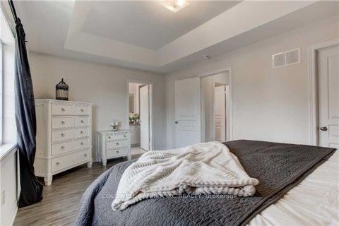 Photo 12 at 310 Barons Street, Kleinburg, Vaughan