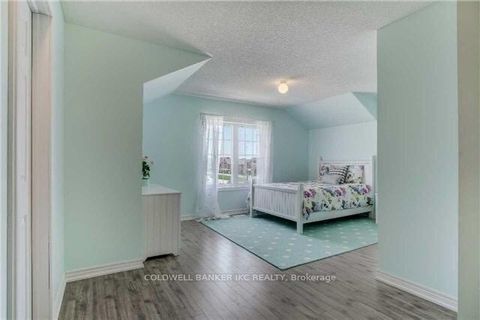Photo 16 at 310 Barons Street, Kleinburg, Vaughan