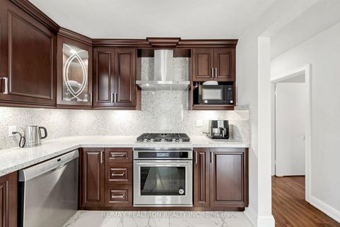 Photo 13 at 950 McCowan Road, Bendale, Toronto