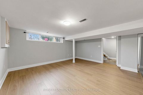 Photo 28 at 950 McCowan Road, Bendale, Toronto