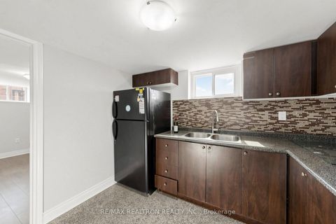 Photo 32 at 950 McCowan Road, Bendale, Toronto