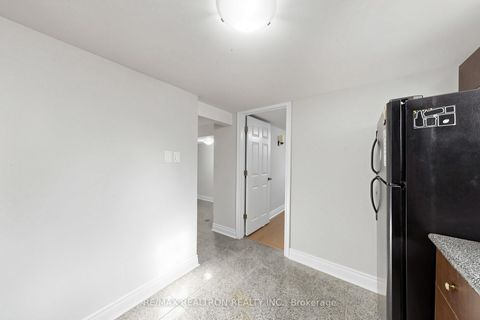 Photo 33 at 950 McCowan Road, Bendale, Toronto