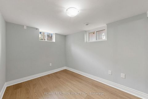 Photo 37 at 950 McCowan Road, Bendale, Toronto