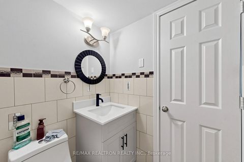 Photo 41 at 950 McCowan Road, Bendale, Toronto