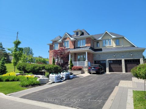 Photo 2 at 37 - 37 Country Club Crescent, Rural Uxbridge, Uxbridge
