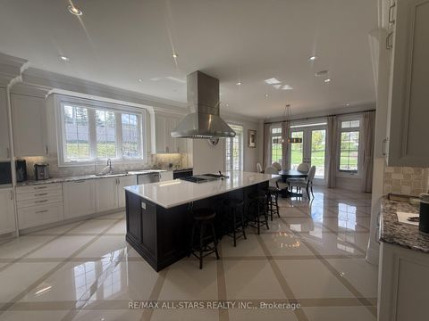 Photo 4 at 37 - 37 Country Club Crescent, Rural Uxbridge, Uxbridge