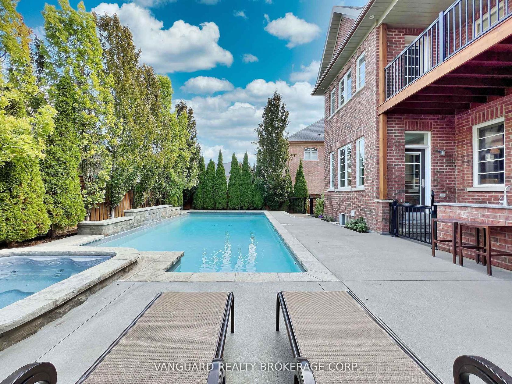 7 Cape George Trail, Nobleton, King photo number 2