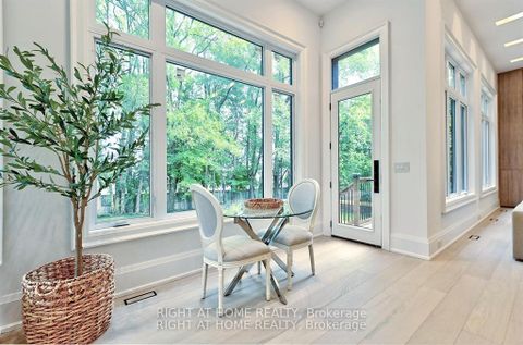 Photo 14 at 27 Hurlingham Crescent, Don Mills, Toronto