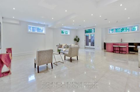 Photo 37 at 27 Hurlingham Crescent, Don Mills, Toronto