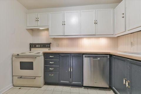 Photo 15 at 106 - 100 Oriole Parkway, St. Clair, Toronto