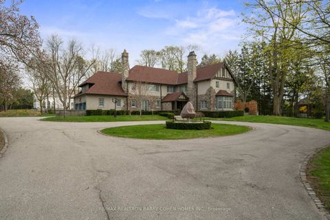 Photo 1 at 15 Park Lane Circle, York Mills, Toronto