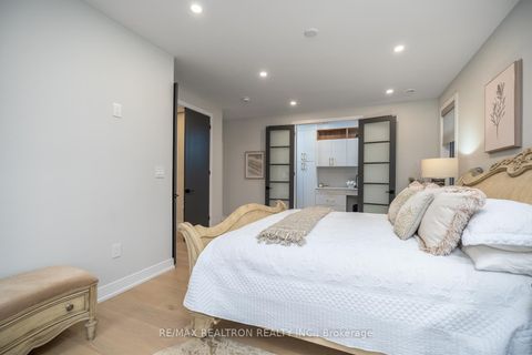 Photo 17 at 70 Collins Crescent, Aurora Heights, Aurora