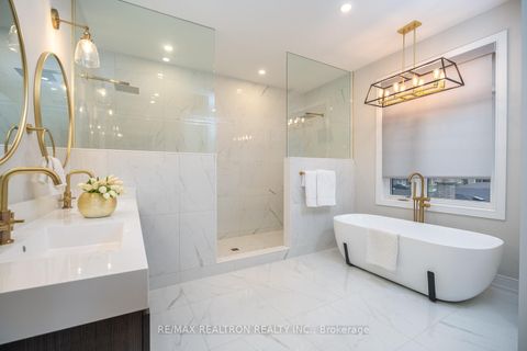 Photo 19 at 70 Collins Crescent, Aurora Heights, Aurora
