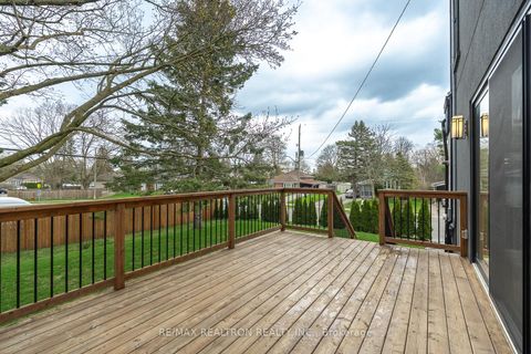 Photo 49 at 70 Collins Crescent, Aurora Heights, Aurora