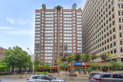 Photo 27 at 902 - 62 Wellesley Street W, Bay Street Corridor, Toronto