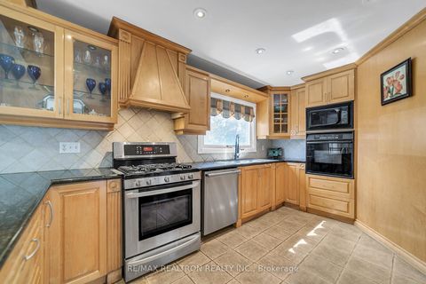 Photo 15 at 12 Greenbriar Court, Aurora Highlands, Aurora