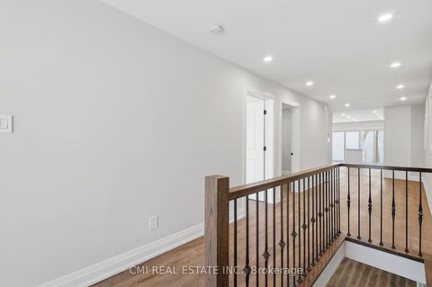 Photo 14 at 120 Northland Avenue, Smythe, Toronto