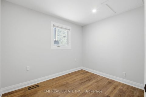 Photo 17 at 120 Northland Avenue, Smythe, Toronto