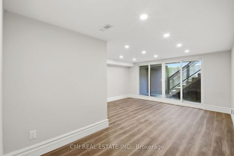Photo 30 at 120 Northland Avenue, Smythe, Toronto