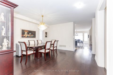 Photo 11 at 11 Algoma Drive, Kleinburg, Vaughan