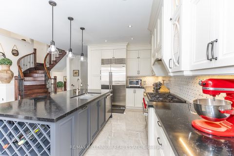 Photo 22 at 11 Algoma Drive, Kleinburg, Vaughan