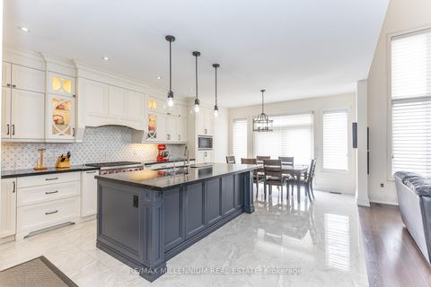 Photo 25 at 11 Algoma Drive, Kleinburg, Vaughan