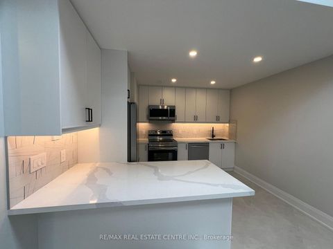 Photo 12 at 255 Gamma Street, Alderwood, Toronto