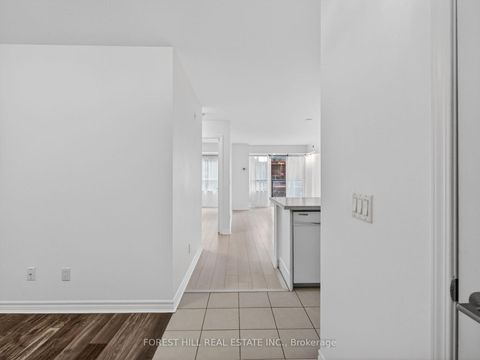 Photo 9 at 224 - 35 Saranac Boulevard, Lawrence, Toronto